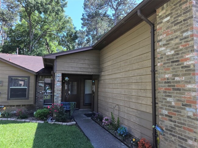 Building Photo - 1614 Hazelwood St