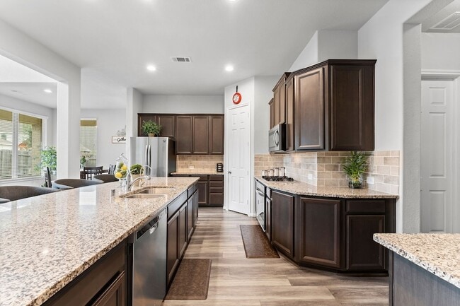 Building Photo - 2836 Jehlon Ln