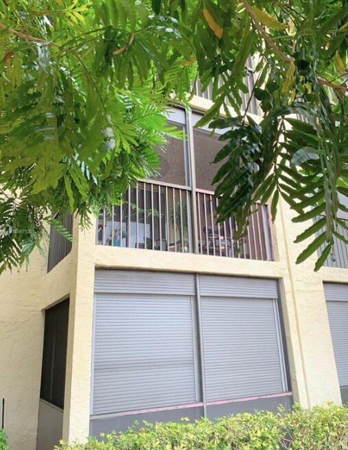 Building Photo - 251 S Cypress Rd