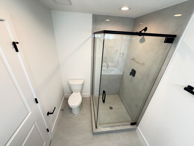 Building Photo - Brand-New 4BR Palm Bay Retreat Designed for Modern Living! NEW BUILD HOME!