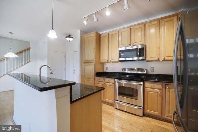 Building Photo - 903 Noah Winfield Terrace