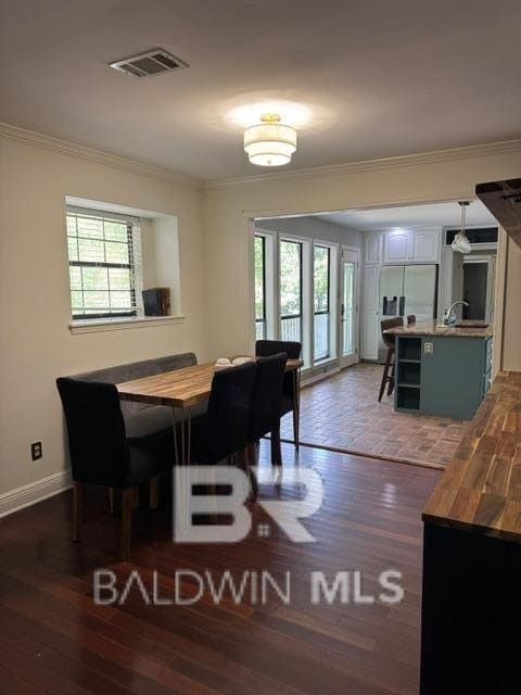 Building Photo - 7067 Hickory Ln