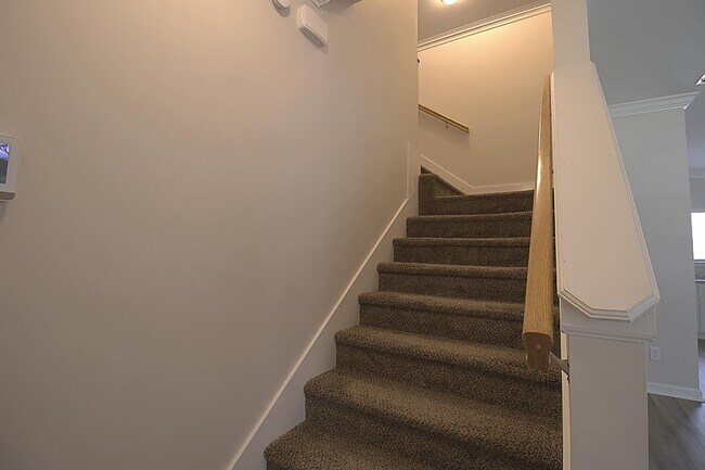 Building Photo - 38 Griffin Rd