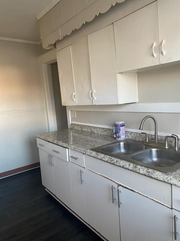 Building Photo - 230 Pullman Ave