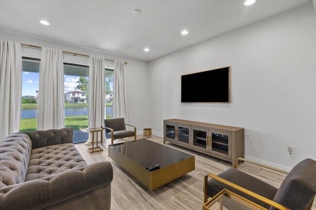 Building Photo - 16259 Sandy Shore Dr