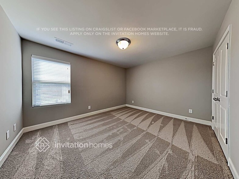 Building Photo - 5419 Roberta Crossing Dr