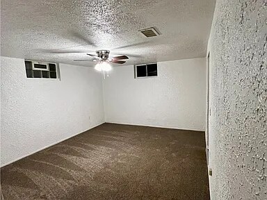 Building Photo - 128 Grandview Ave