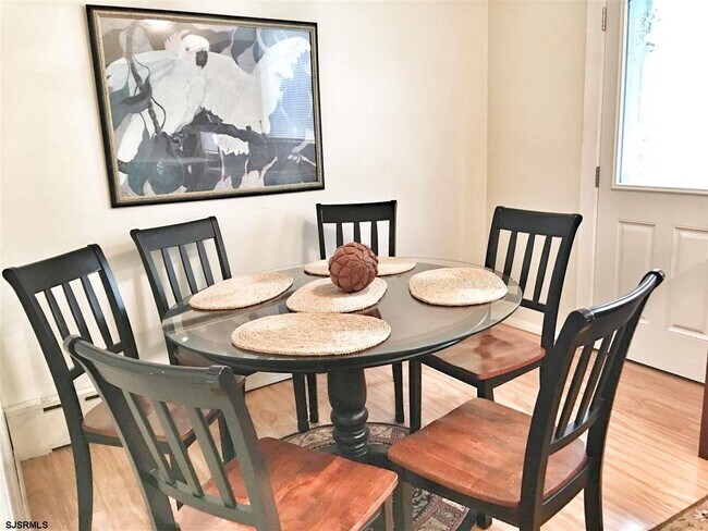 Building Photo - 104 S Wissahickon Ave