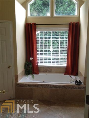 Building Photo - 5067 Sherrer Dr NW