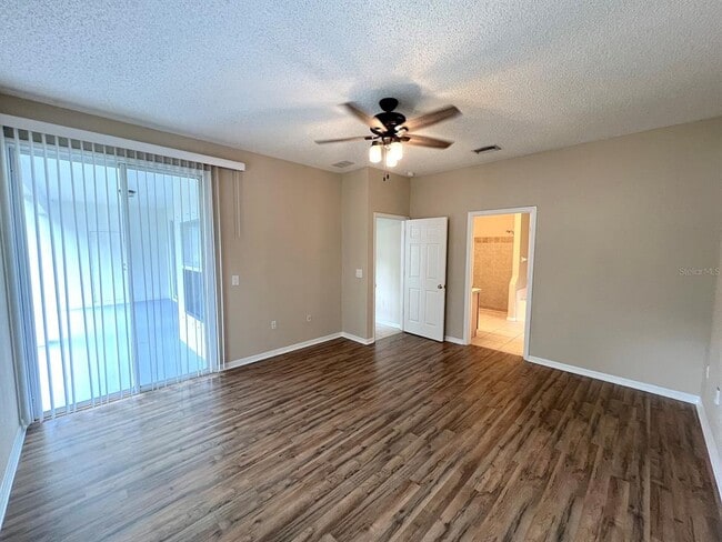 Building Photo - 36 Ripplewood Ln