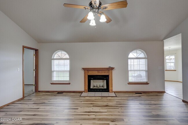 Building Photo - 4231 W 28th St