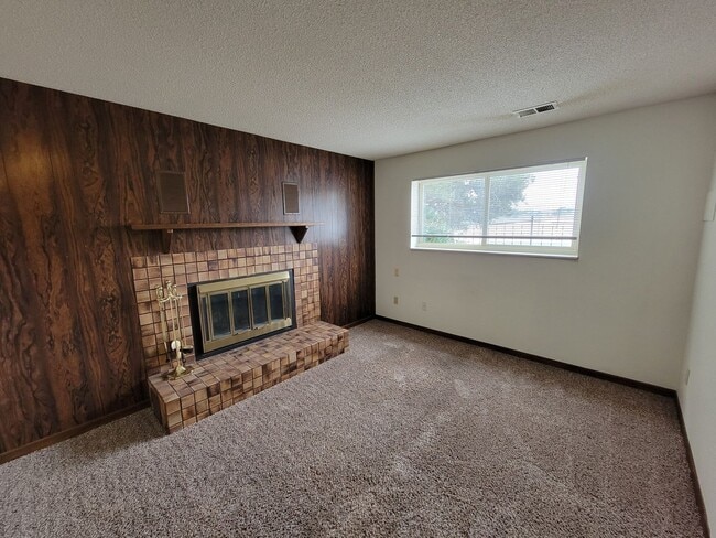 Building Photo - 2908-2910 14th Avenue Court