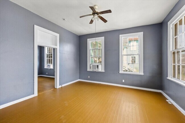 Building Photo - 1524 Mechanic St