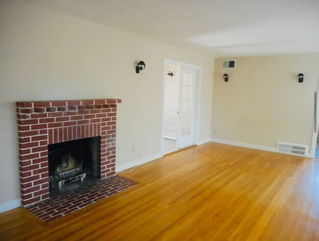 Building Photo - Charming Single Family Home in Lafayette A...