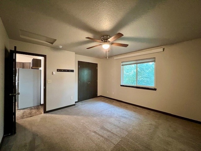 Building Photo - 4131 Parkview Dr