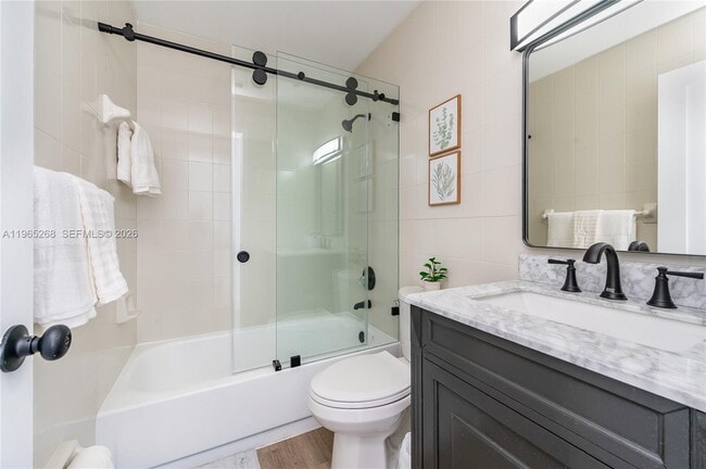 Building Photo - 3321 NW 19th Terrace