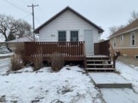 Building Photo - Adorable 4 Bed 2 Bath Home