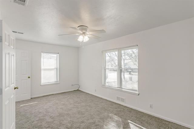 Building Photo - 5821 Circular Dr