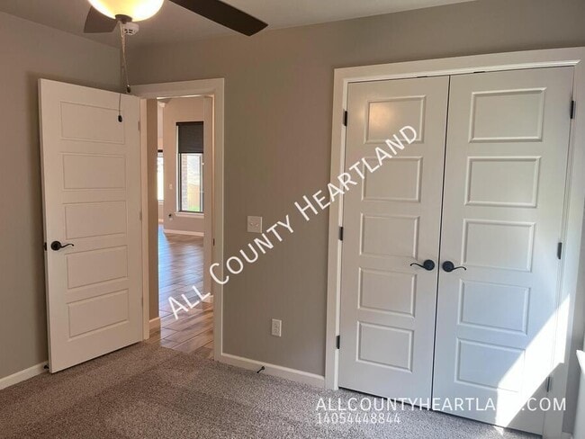 Building Photo - 3512 Tahoe Dr