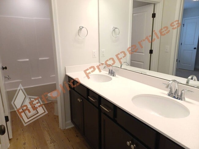 Building Photo - 9104 Kitchin Farms Wy