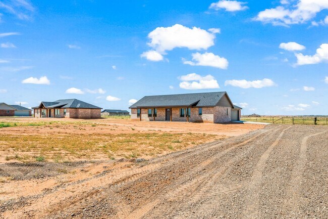 Building Photo - 10529 East C R 7400