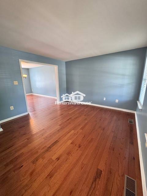 Building Photo - 3993 Dana Ave