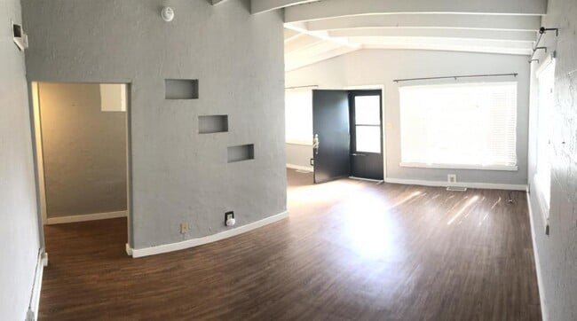 Building Photo - 1244 S Yale Ave