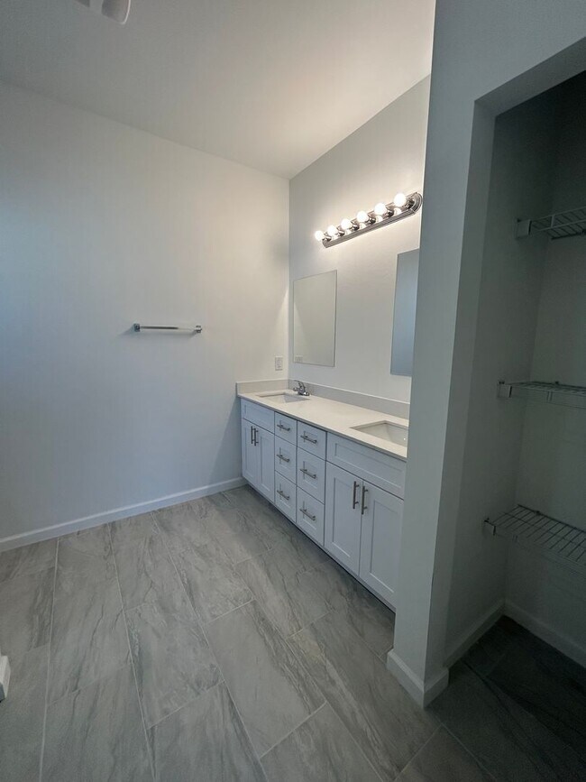 Building Photo - BRAND NEW Modern 4BR/2BA Home with Garage – Peaceful Lake Placid Retreat