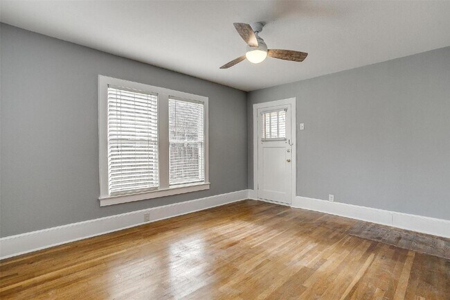 Building Photo - Charming 3 Bedroom Home in Desired TCU Neighborhood