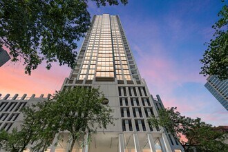 Building Photo - N Clark