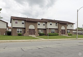 Building Photo - Meadow Village