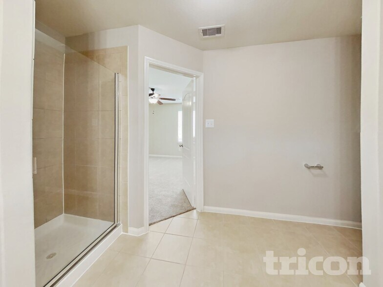 Building Photo - 334 Shoshone Ridge Dr