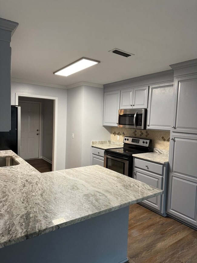 Building Photo - 471 Co Rd 737