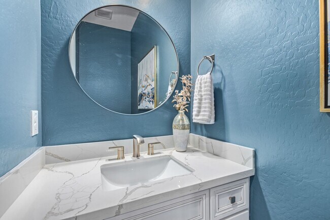 Building Photo - Luxury Rental in Queen Creek - Try Before You Buy