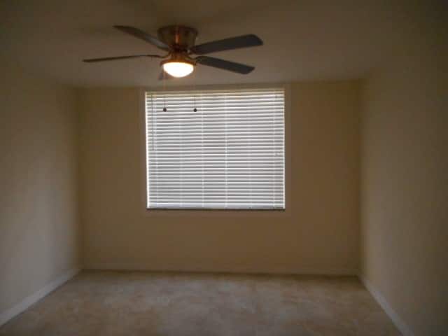 Building Photo - 1st Floor Unit overlooking the Preserve- 2/2 Condo in the Enclave
