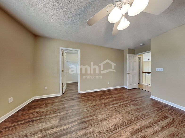 Building Photo - 7533 Argent Valley Dr