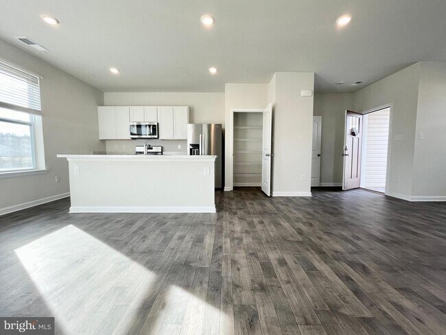 Building Photo - 28 Citrus Dr