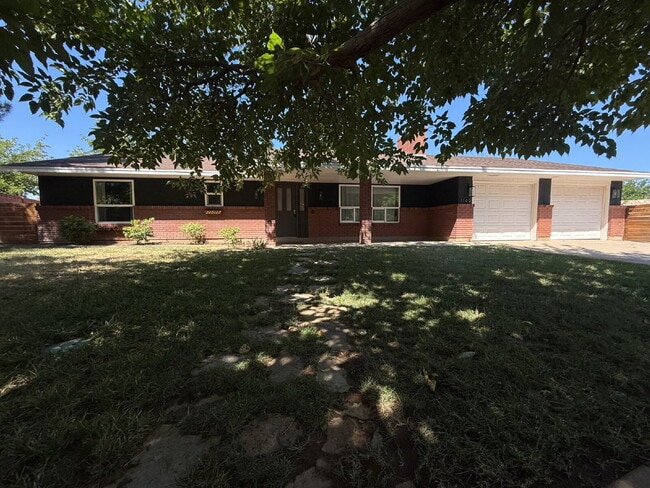 Building Photo - 1149 E Elder Cir