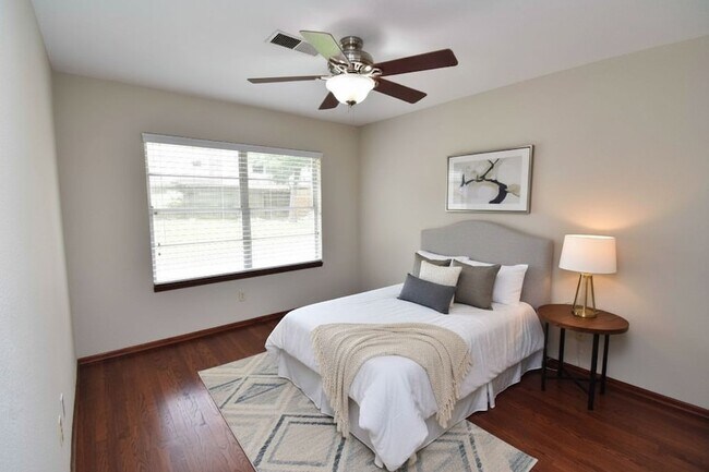 Building Photo - 2614 Willowby Dr