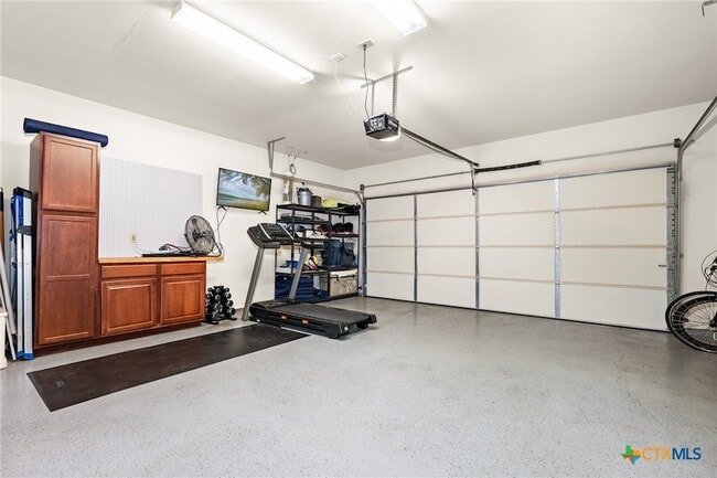 Building Photo - 3107 Sweetwater Cove