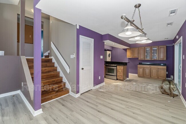 Building Photo - 1825 Ivystone Dr