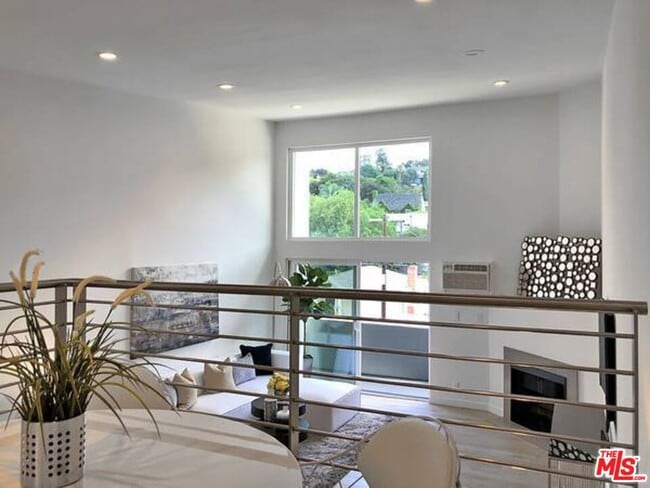 Building Photo - 4730 Crystal Springs Dr