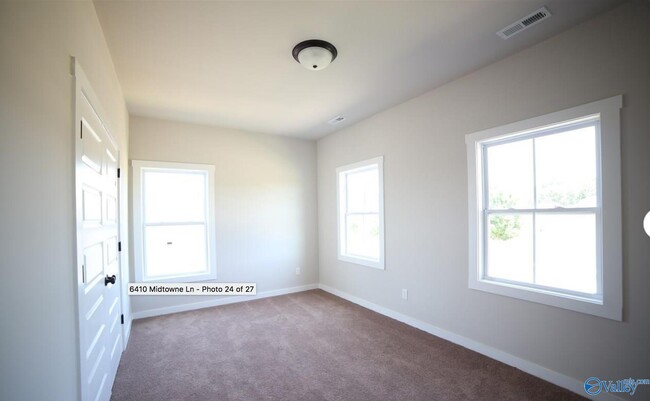 Building Photo - 6410 Midtowne Ln NW