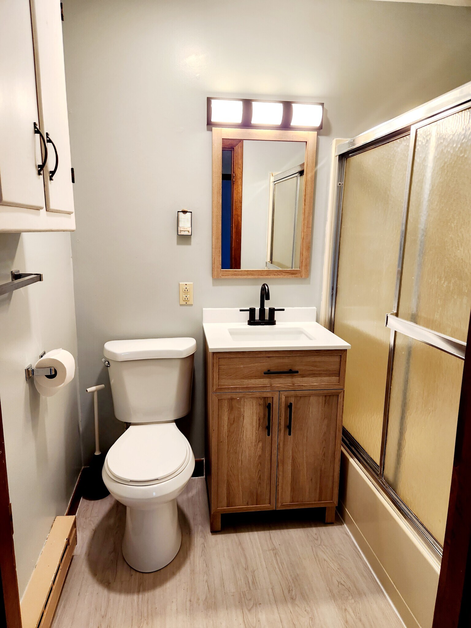 Building Photo - 269 E Main St