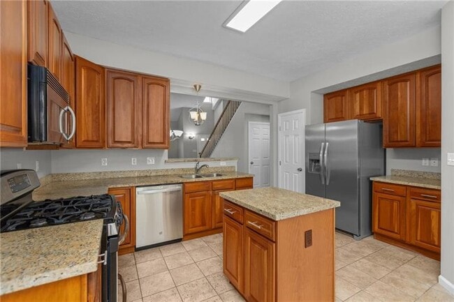 Building Photo - 302 Laurel court
