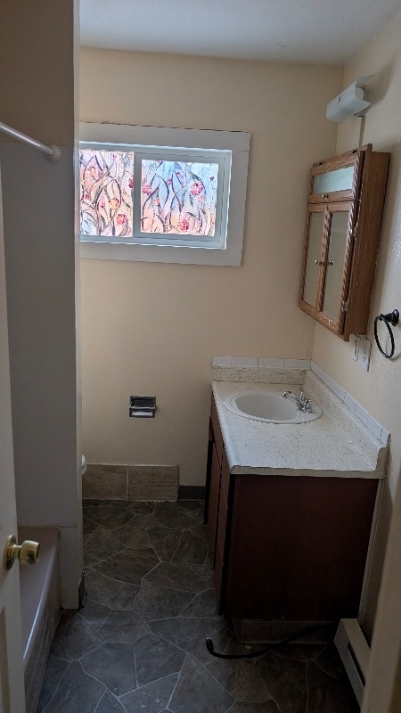 Building Photo - 512 E 15th Ave