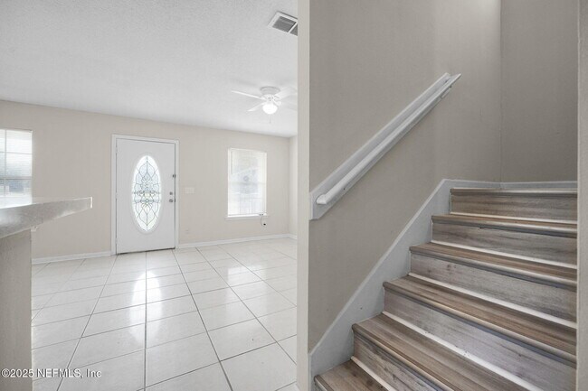 Building Photo - 788 Spearing St