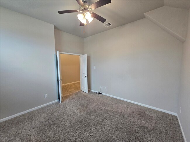 Building Photo - 511 Yellow Bullhead Ct