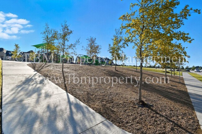 Building Photo - 1797 Ethereal Ln