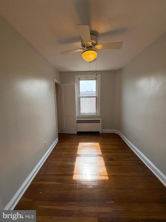 Building Photo - 7608 Rugby St